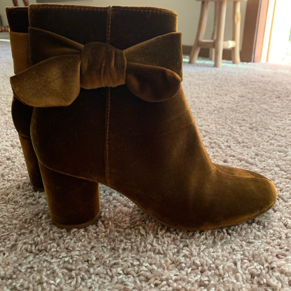 Madewell Esme Bow Boot in Velvet - 6.5 womens